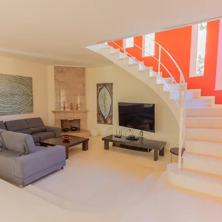 Maitreya Villa *