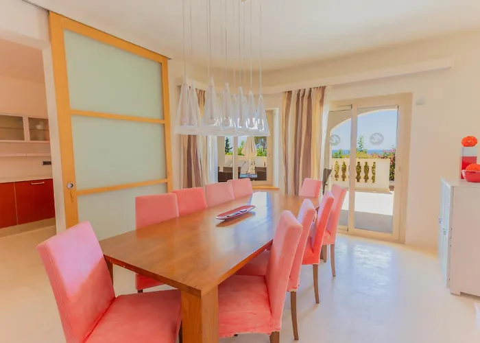 Maitreya By Menorcarentals Son Bou